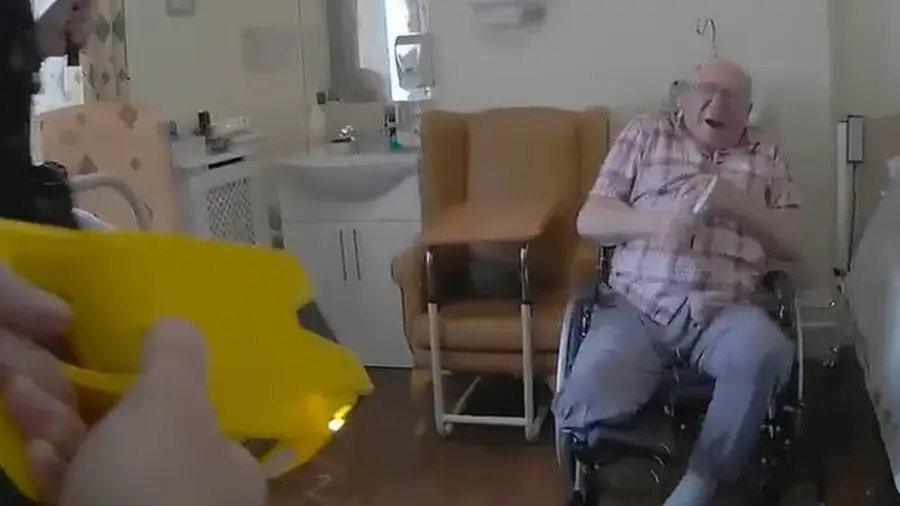 David90shaw's tweet photo. 🚨 GOOD MORNING BRITAIN: A 92 YEAR OLD PENSIONER WITH DEMENTIA WAS TASERED OVER A BUTTER KNIFE

I hope every single citizen in this country reads this story today and confronts what British policing has truly become.

Donald Burgess was a 92 year old amputee suffering from severe dementia, sitting completely unmoving in his wheelchair inside an East Sussex care home.

When he became agitated during a meal and held onto a dull butter knife, two police officers arrived and instantly escalated the situation into pure terror.

An inquest has heard that PC Stephen Smith and PC Rachel Comotto screamed at the elderly man, struck his arm with a metal baton, and emptied a full can of pepper spray directly into his face.

PC Comotto then fired a high voltage taser into the disabled pensioner's chest as he wept in agony and cried out that he was dying.

The 92 year old was handcuffed, dragged to a police station, rushed to hospital in medical distress, and died shortly afterwards from cardiac complications and trauma.

Medical testimony now confirms that the extreme physiological stress inflicted by those officers directly contributed to his death.

Yet both officers walked away cleared of assault charges, while Sussex Police dismissed the horrific timing of his death as a mere coincidence.

I watch British police officers dance at street carnivals, take the knee, and hand out cautions to violent gang members on our high streets.

Yet when confronted with a helpless, vulnerable pensioner trapped in a wheelchair, they deploy batons, chemical spray, and tasers with zero mercy.

I demand full public accountability for everyone involved, the immediate dismissal of those officers, and an end to a coward culture that abuses the vulnerable while running from real criminals.

Retweet this immediately so the memory of Donald Burgess is never buried by the establishment. 🇬🇧🔥