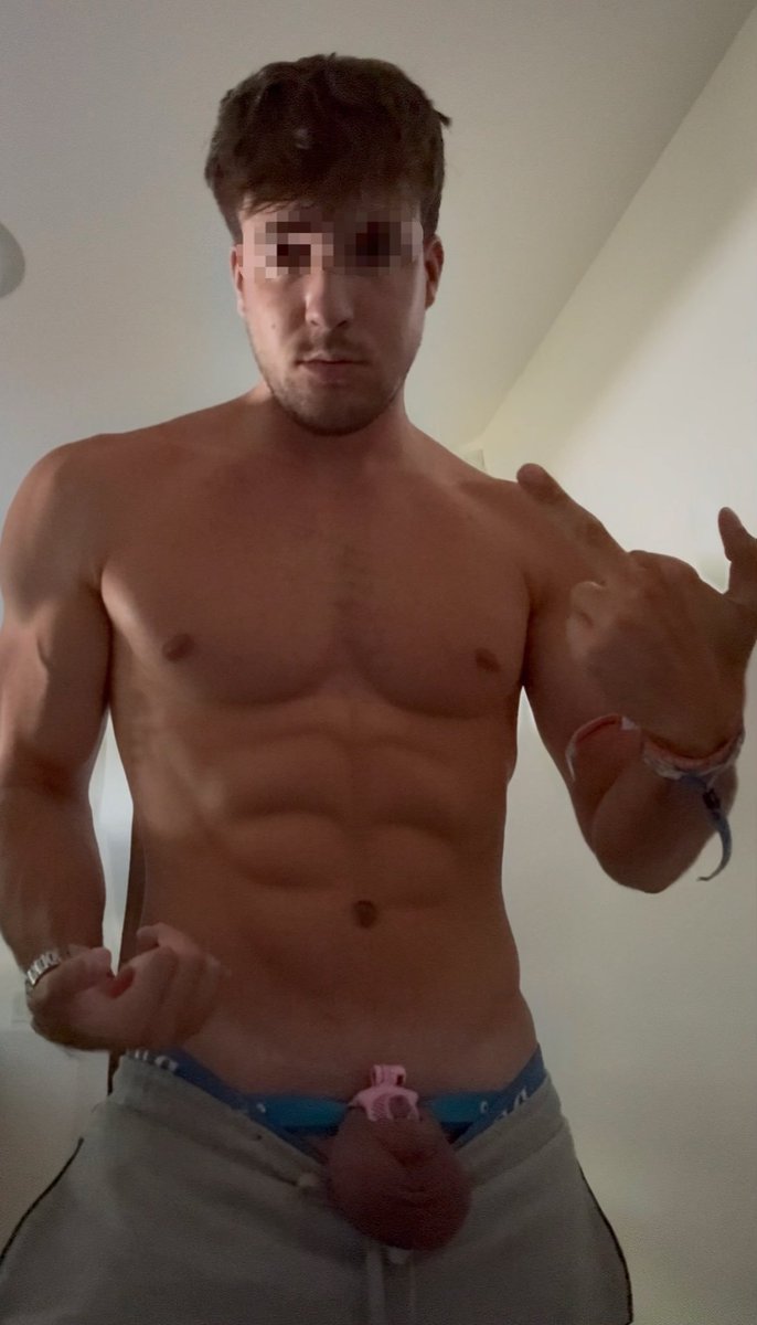 BWNOMeister's tweet photo. Ich habe viele schwule Versager, die mir gehorchen, aber jetzt suche ich nach heterosexuellen Männern, um sie in verweichlichte Weicheier zu verwandeln. Ich will sie mehr als alles andere ruinieren. RT IT, DAMIT SIE MICH FINDEN KÖNNEN! https://t.co/pLFJpuRQmG
