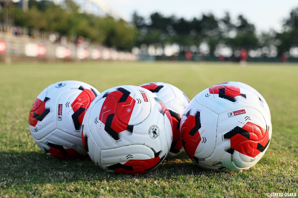 crz_official's tweet photo. 🌸Training Photo🌸

チームは数日のオフを挟み、次週のルヴァンカップ2回戦（🆚#藤枝MYFC）に備えてトレーニングを再開しました🏃⚽

#セレッソ大阪 https://t.co/YAj4BpTSnw