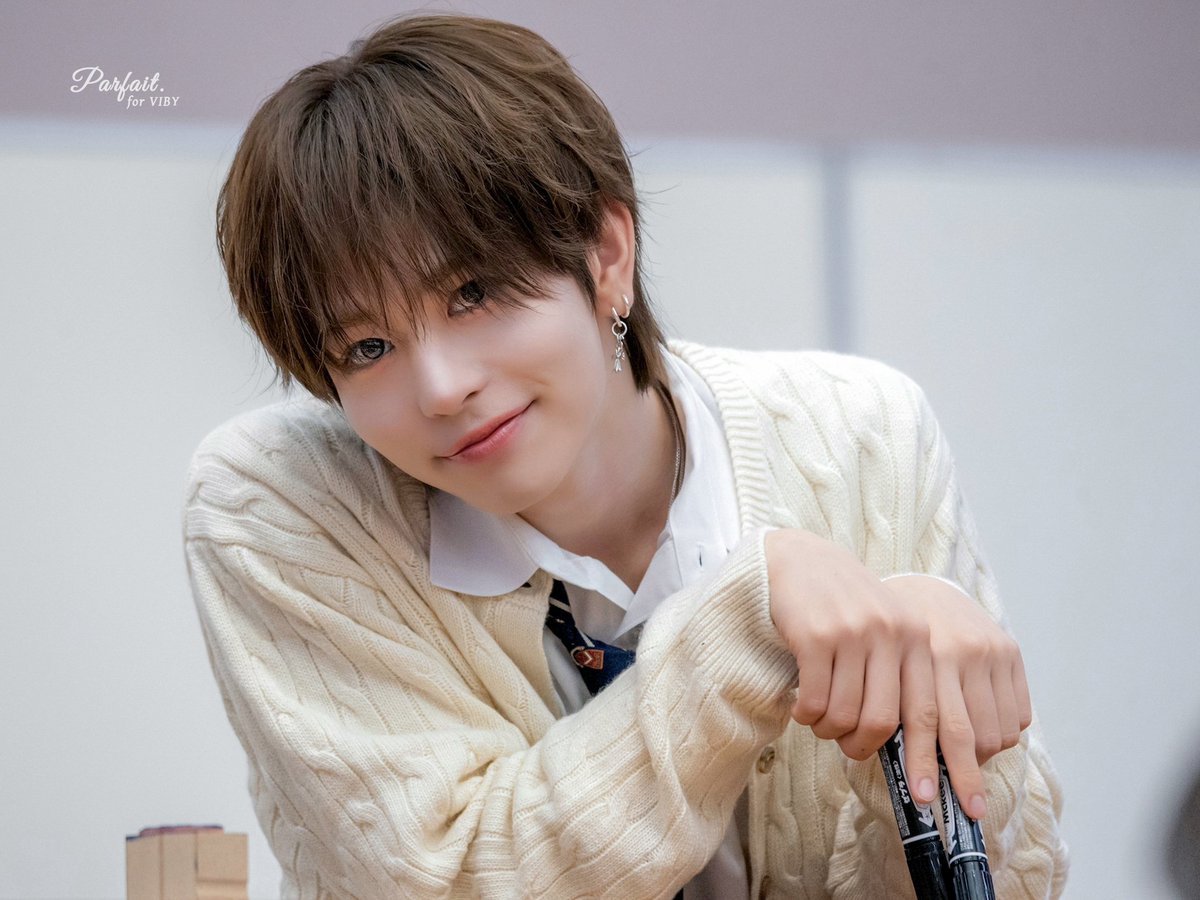 parfait_0624's tweet photo. 260919

AKITO

 #VIBY  #바이비
 #AKITO  #아키토 https://t.co/1GD60NLQF4