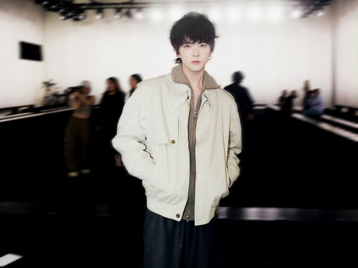 9399_moonsun's tweet photo. Theme is King Tongtong 🤴✨️

#MM6XLyuSitong #AyLioMFWSS27 #lyusitong https://t.co/8yziNy70xX