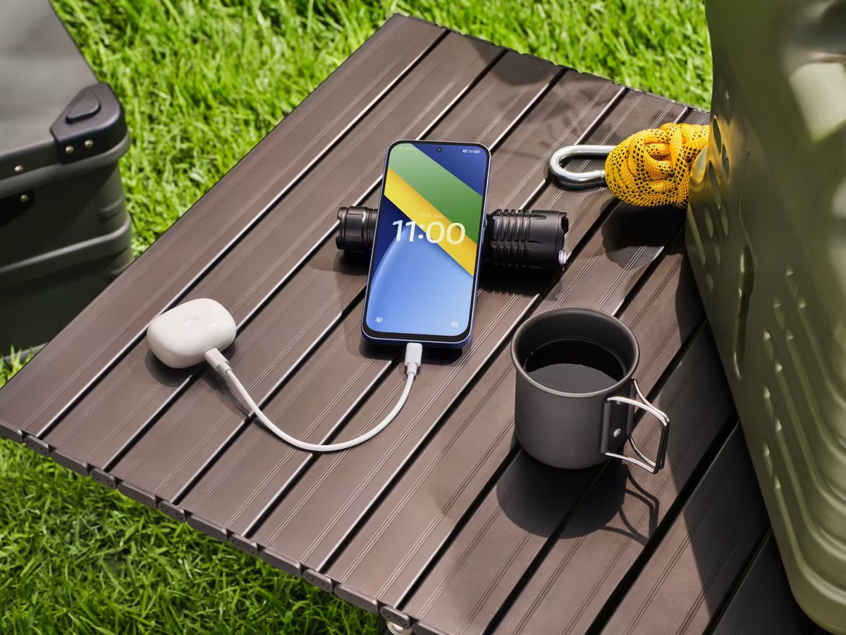 POCOGlobal's tweet photo. No outlet. No charger. No problem. ⛺

22.5W reverse charging on POCO C95 Pro — share the power wherever you are. https://t.co/6l71zi8bFl
