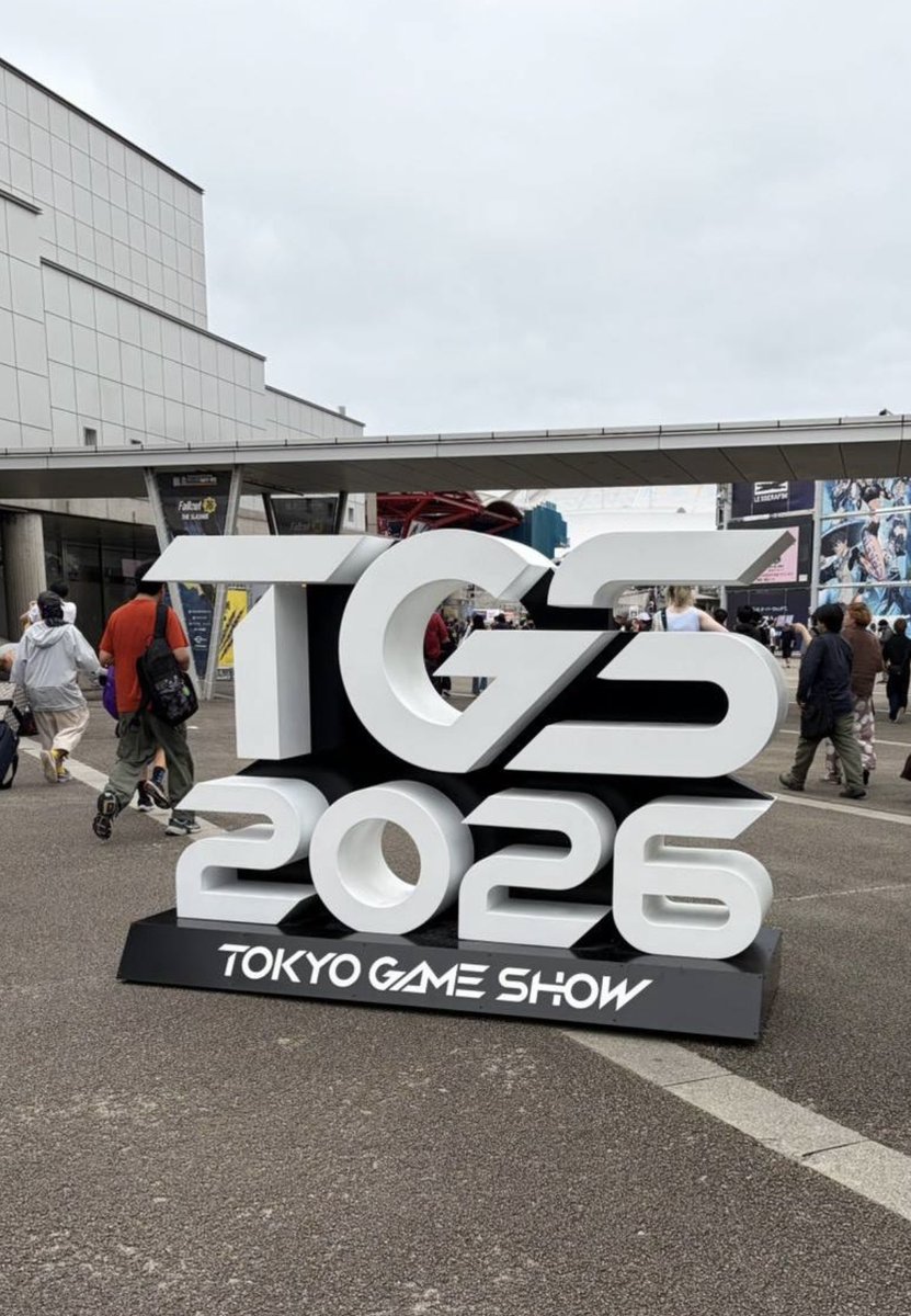 hotomiyashoten's tweet photo. 今年も行ったんだ🚃
仕事ばかりじゃ嫌になるよな🤢

多分🤔お父さんのXをみるだろぅ？

仕事もガンバ
好きな遊びには、もっとガンバだ　楽しめょw

#東京ゲームショー2026
#ファイナルファンタジー
#えなこ https://t.co/dGJ9m3iQYj