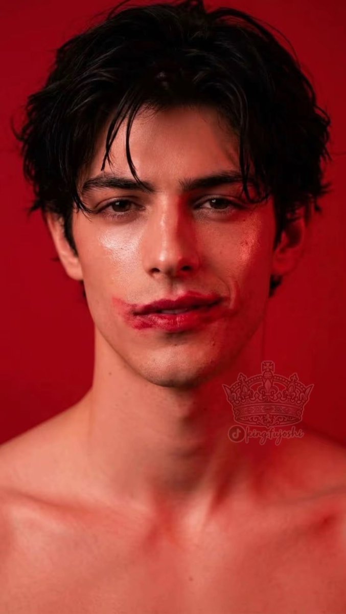 kingfujoshi309's tweet photo. Prince Caleb seems satisfied with his “creation,” and his “canvas” looks equally pleased with the results 💋

#RoyalBloodAndMafiaKnight 
#ArianConti 
#CalebWhitmore https://t.co/IhnAzkxI8F