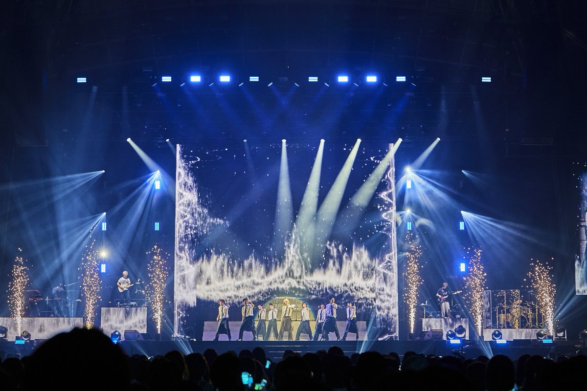 ONEW_GRIFFIN's tweet photo. 온유, 일본 단독콘서트 'ONEW THE LIVE' 성료.. 다음 스테이지는 '타이완'

https://t.co/jTDcL2KNaz

#온유 #ONEW
#ONEWTHELIVE #ONEW_THE_LIVE_Q https://t.co/cI1jr3izVG