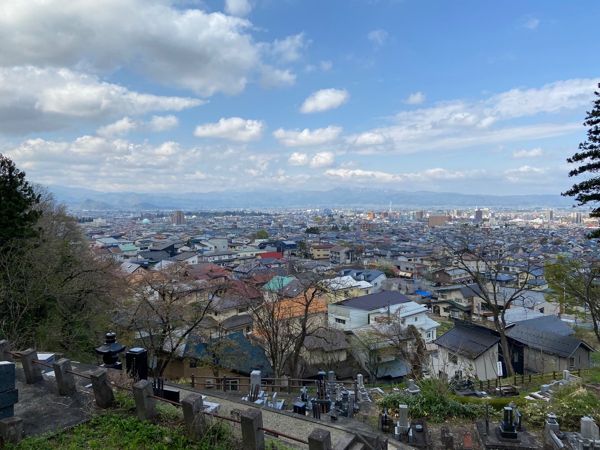 LBear0418's tweet photo. 山川浩の歌集『さくら山集』より一首

白虎隊の殉難を弔ふ
千歳へて此（この）石ふみ（碑）は朽ぬとも　朽ぬは人の名にこそ有けれ https://t.co/gMJOrAT8ZY