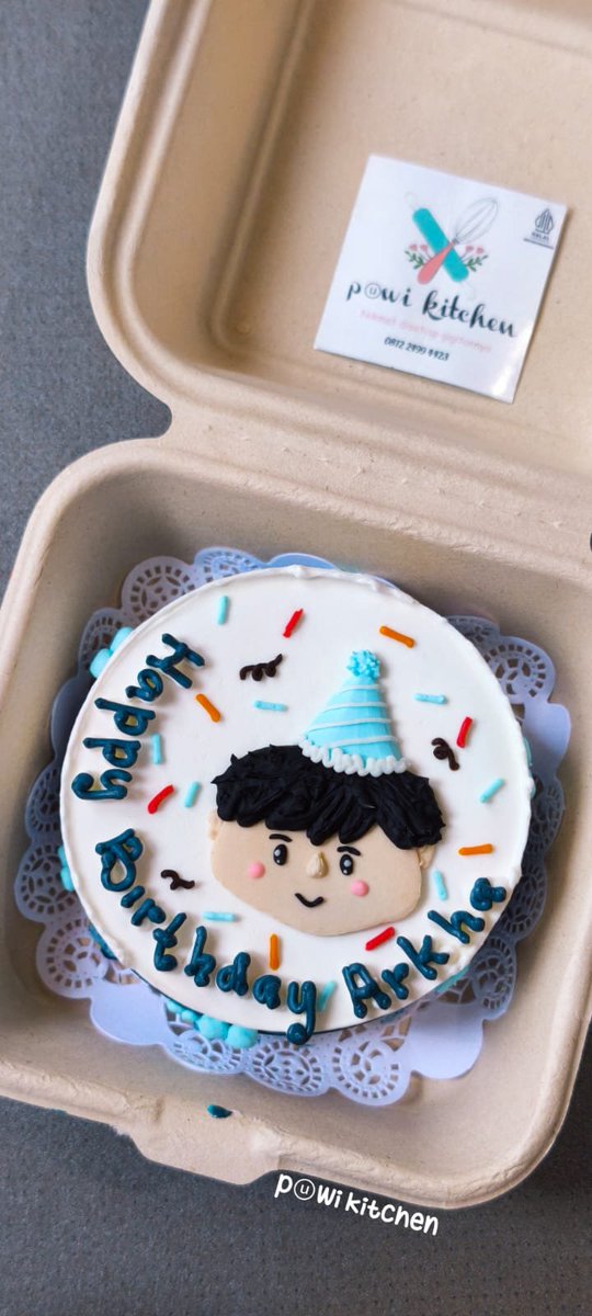 pujek_clp's tweet photo. BentoCake custom 

IDR start from only 50k

#bento #bentocake #cilacap #kuecilacap https://t.co/FmyB99lbnn