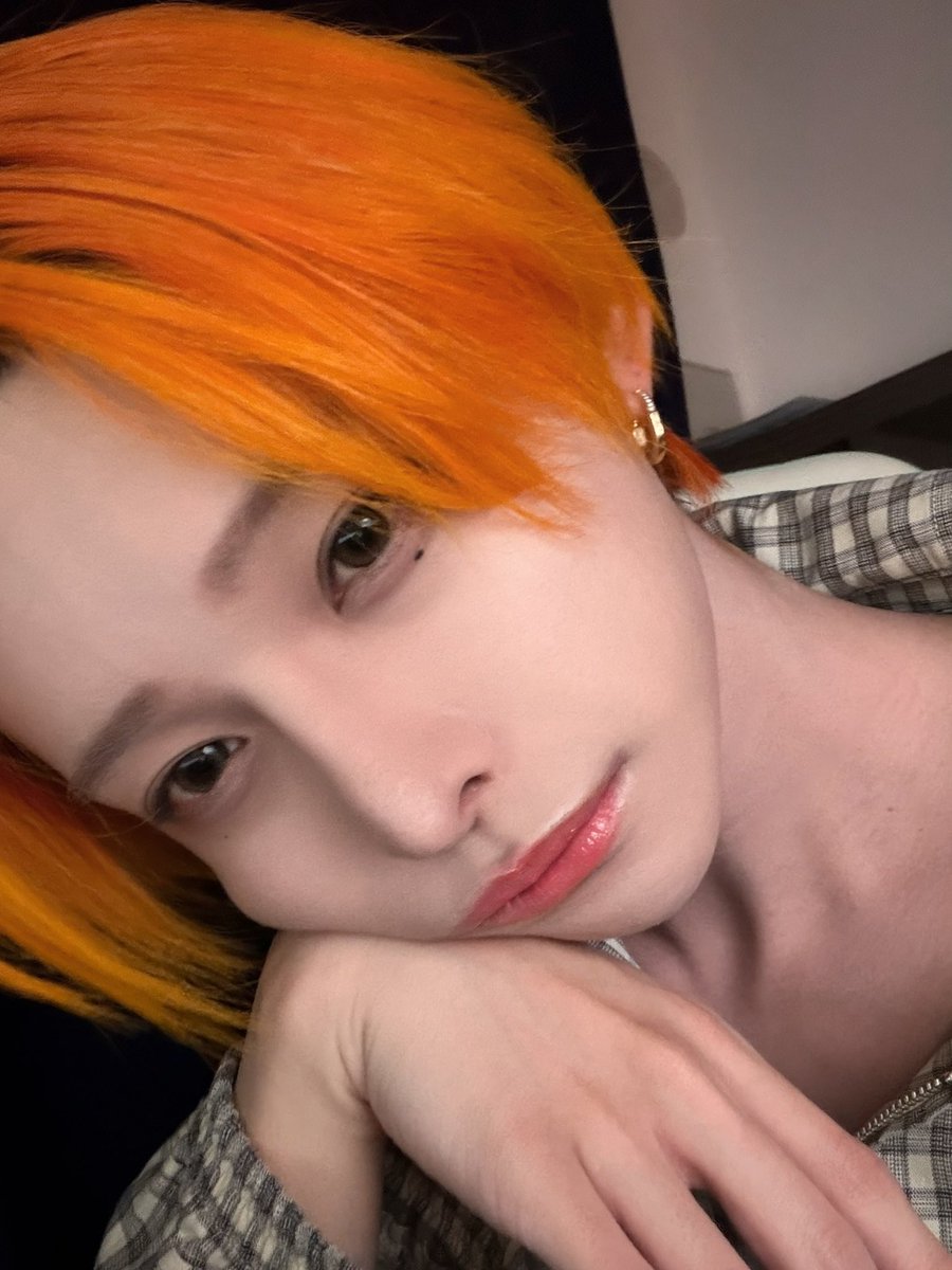 ryo_lvsk's tweet photo. 人生で初めてのオレンジ https://t.co/azzyl3b9em