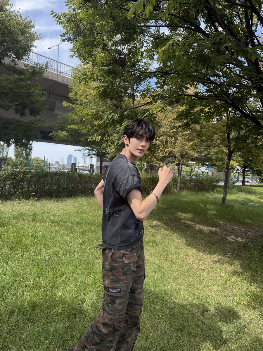 TUNEXX_official's tweet photo. #off_TUNE 

260924 #우다다클럽

#TUNEXX #튜넥스
#Donggyu #동규 https://t.co/eCu2cxsSDt
