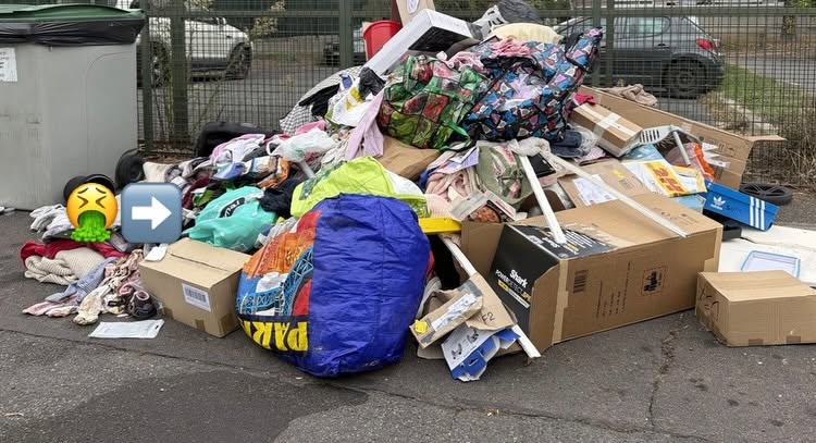 aulnaylibre's tweet photo. Dépôts sauvages à Aulnay-sous-Bois : un marqueur de la montée des incivilités ? #aulnay #dechet #incivilite https://t.co/kAqKtofrNF https://t.co/uqj0p9gIAq