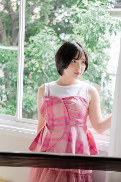 STARiseOfficial's tweet photo. \ #STARise 配信開始まであと6日 /
#柴崎はる 撮影オフショット
柔らかな光と澄んだ表情に、思わず見とれてしまうカットです✨
▼ ご予約はこちらから
https://t.co/twuilAFMZB
▼ 予約キャンペーン開催中!
https://t.co/Ug526TwUaS https://t.co/DsfyJPSib8