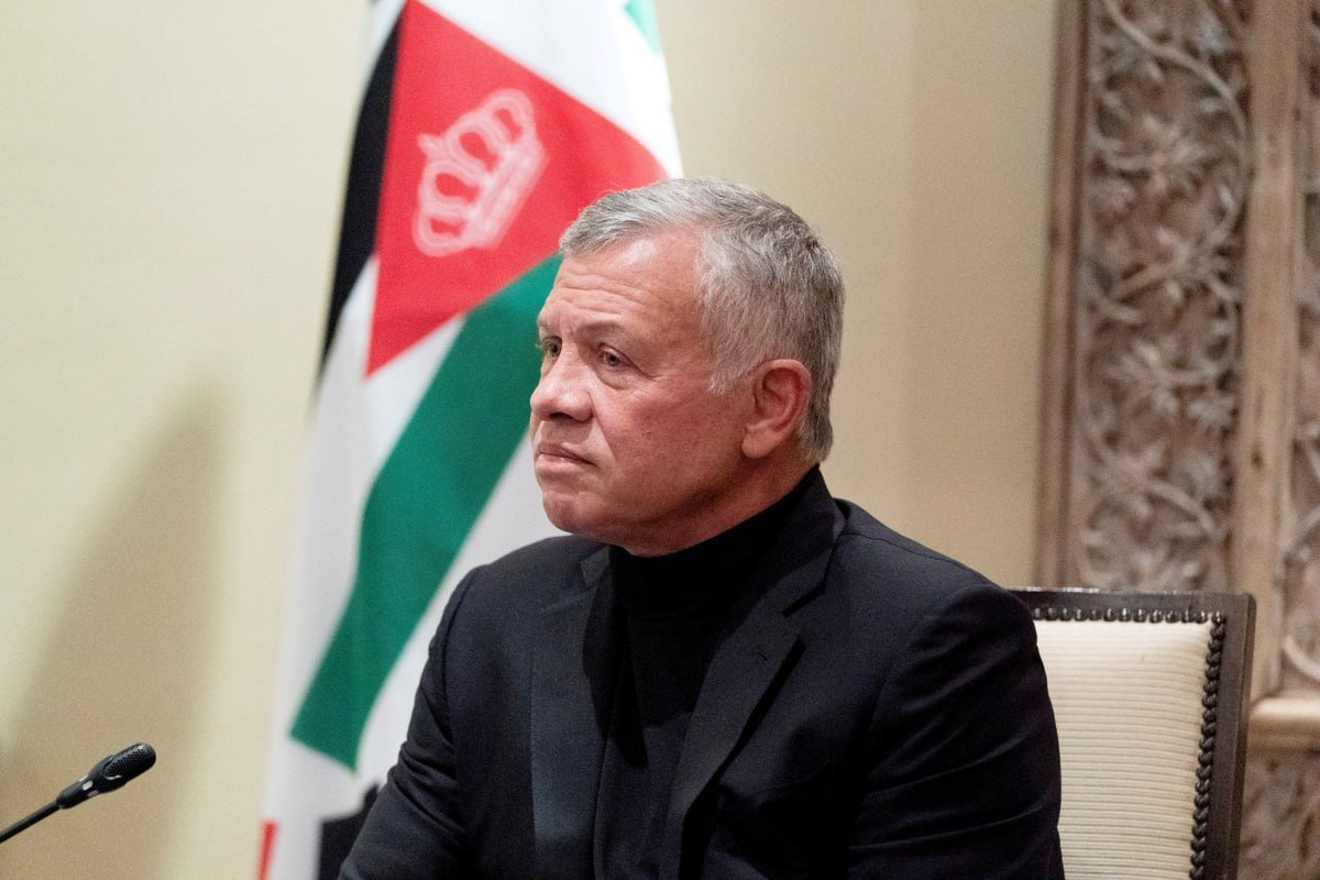 Setifisbras's tweet photo. لا امجد الحكام ولا الانظمة ورغم مواقفي منهم .لكن ما وقفت عليه من حسن اخلاق الشعب الاردني و طيبته خلال المونديال الفائت حرمت أن اخوض في الشان الاردني احتراما للشعب الاردني المحترم جدا جدا ..ملكهم رمزهم وسنحترم رمز شعب يحترم رموزنا ...فتحياتي الحارة للشعب الاردني الشقيق https://t.co/3zSaNBOvDQ