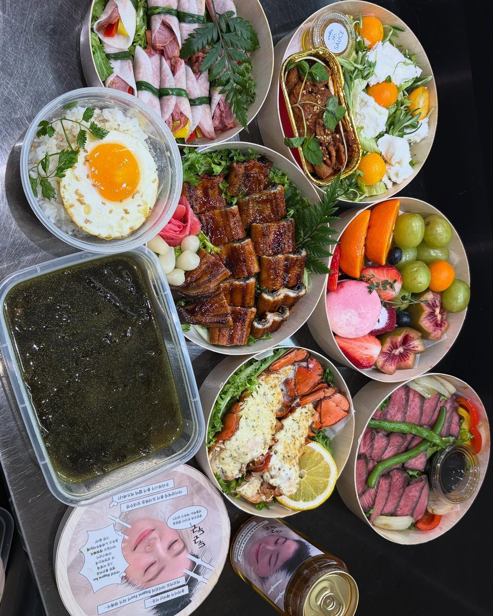 baezrene's tweet photo. @chanxyeol hai yeol, salam kenal jangan lupa dinner ya ☺️ https://t.co/IvWx9rmLeL