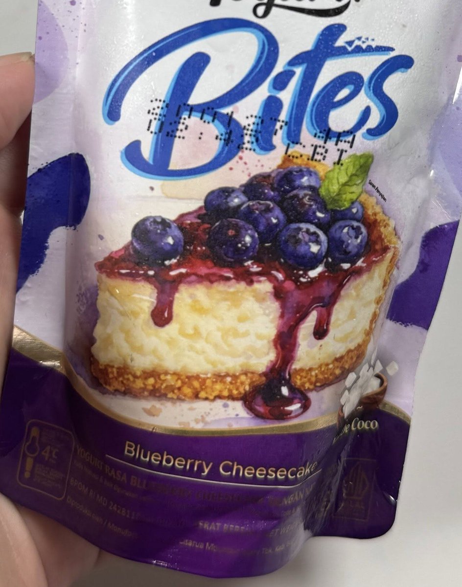auroralun_a's tweet photo. BLUEBERRY CHEESECAKE HACKS💖

Bahan : 

-1 pouch (pake yg varian ini enak banget ga boong) https://t.co/d8COK3SqbR
-3 keping  https://t.co/Cj2EqAyI6g
-2 sdt  https://t.co/sxHOhHNmd5 dia kuncian biar tambah mirip cheesecake https://t.co/ucCQrvMhDw