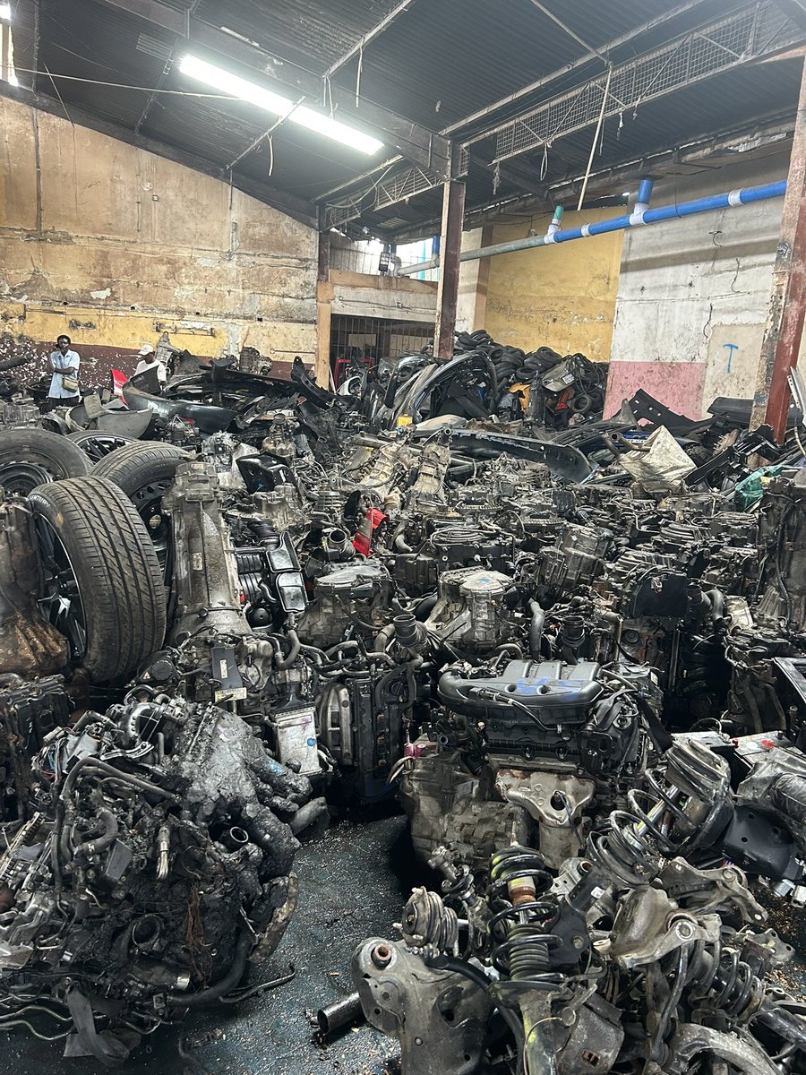 iambarzini_'s tweet photo. My container don finally land, thank God.

Na parts I Dey sell, the full spectrum, full engine, gear box etc. Pls come and buy.

Contact Oga Mike 👉🏻+234 802 326 8122 I’m sure we’ve got it if you need it. https://t.co/4EMxsz2Tgc