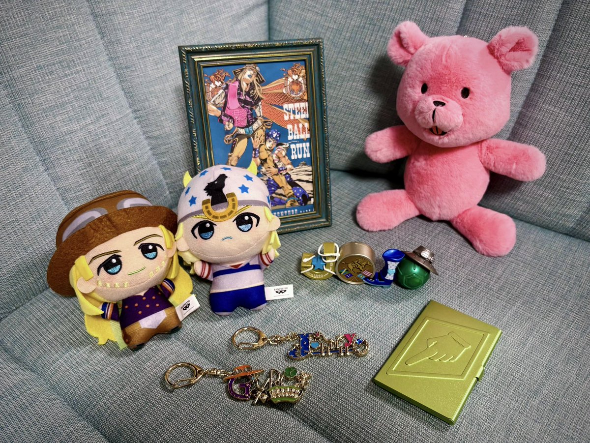OR_KaRin22's tweet photo. 明日からSBRの配信だ〜〜買ったり貰ったりしてグッズちょっと増えたな……ふふふ楽しみ🥰 https://t.co/pRooppFAWx