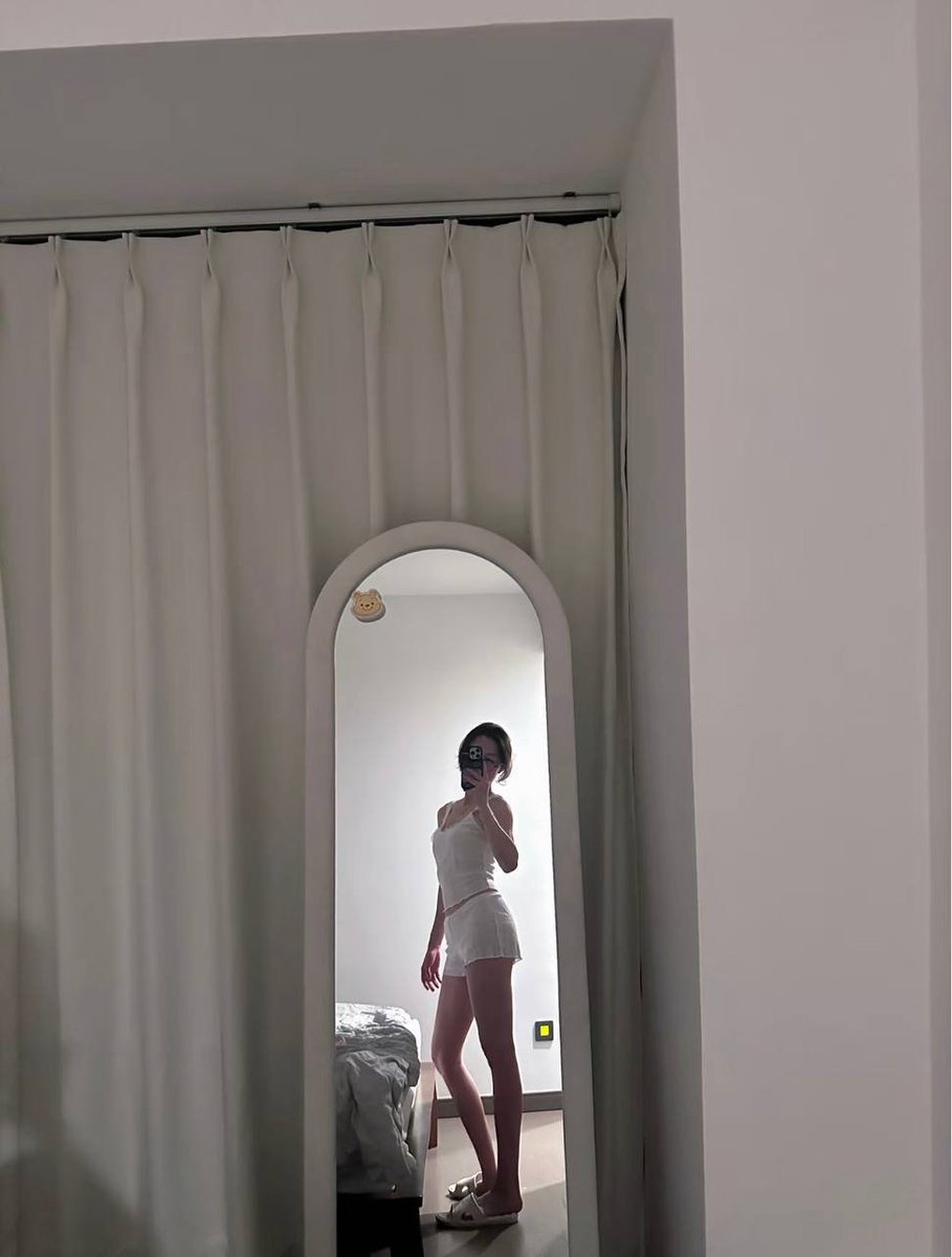 96Tks_'s tweet photo. 好不容易遇到一个聊得来等样男，结果今天一看他的账号跟我的账号都被冻结了...
x上不是号称限制没有那么多吗？再在遇到一个苏州聊得来的男人很难了吧。#苏州 #路人一个 https://t.co/M44P66seqB