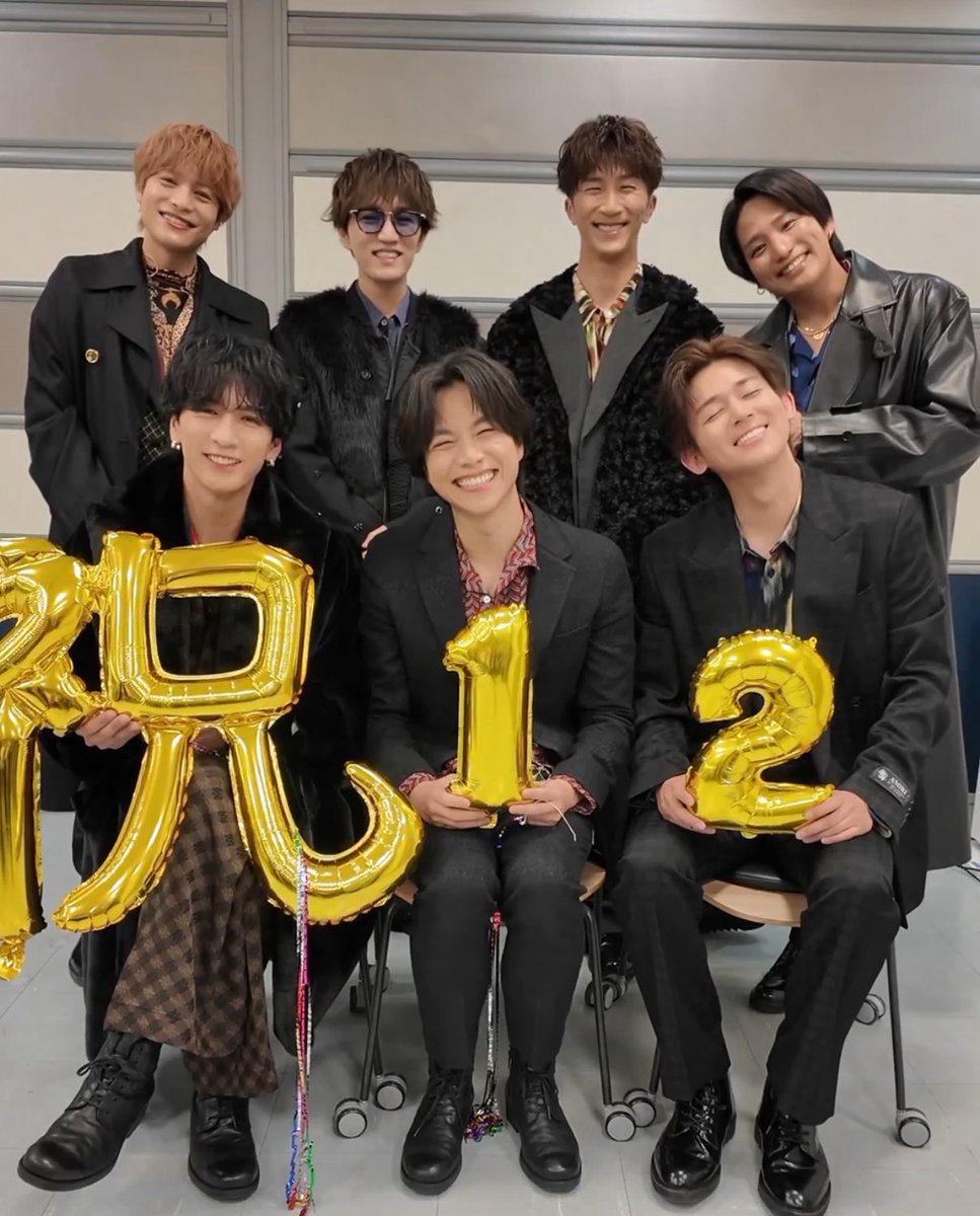 omzry631's tweet photo. これさ、末っ子が1番幸せそうな笑顔やった https://t.co/qbCFYa6BZX