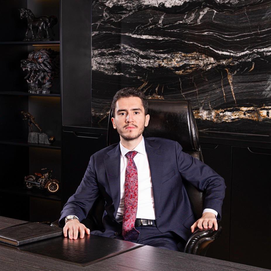 DipcikBorsa's tweet photo. Beğenmediğiniz o çocuk, TERA’nın bütün hisseleri bugün tabanken elini taşın altına koyarak 6 milyon lot alış yaptı ve kendi şirketini tabandan tavana kaldırdı.

Hayatınızda kaç kere tabandan tavana patron alışı gördünüz? Bu ayıp ömrünüzün sonuna kadar hepinize yeter… https://t.co/FLfzNm0Q1U