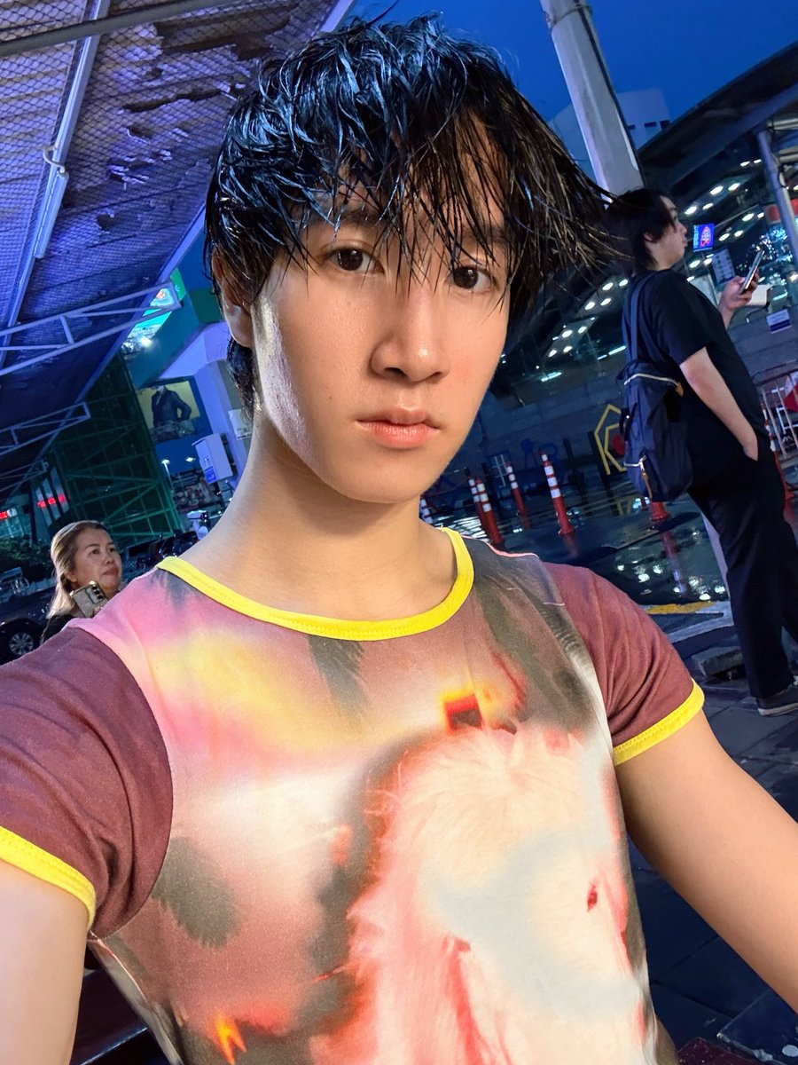 p_putterr's tweet photo. Photoshoot day but the rain said HELL NAH 😭🌧️ lowkey drained fr #puttersupakorn https://t.co/6Rf9Zq8cWc