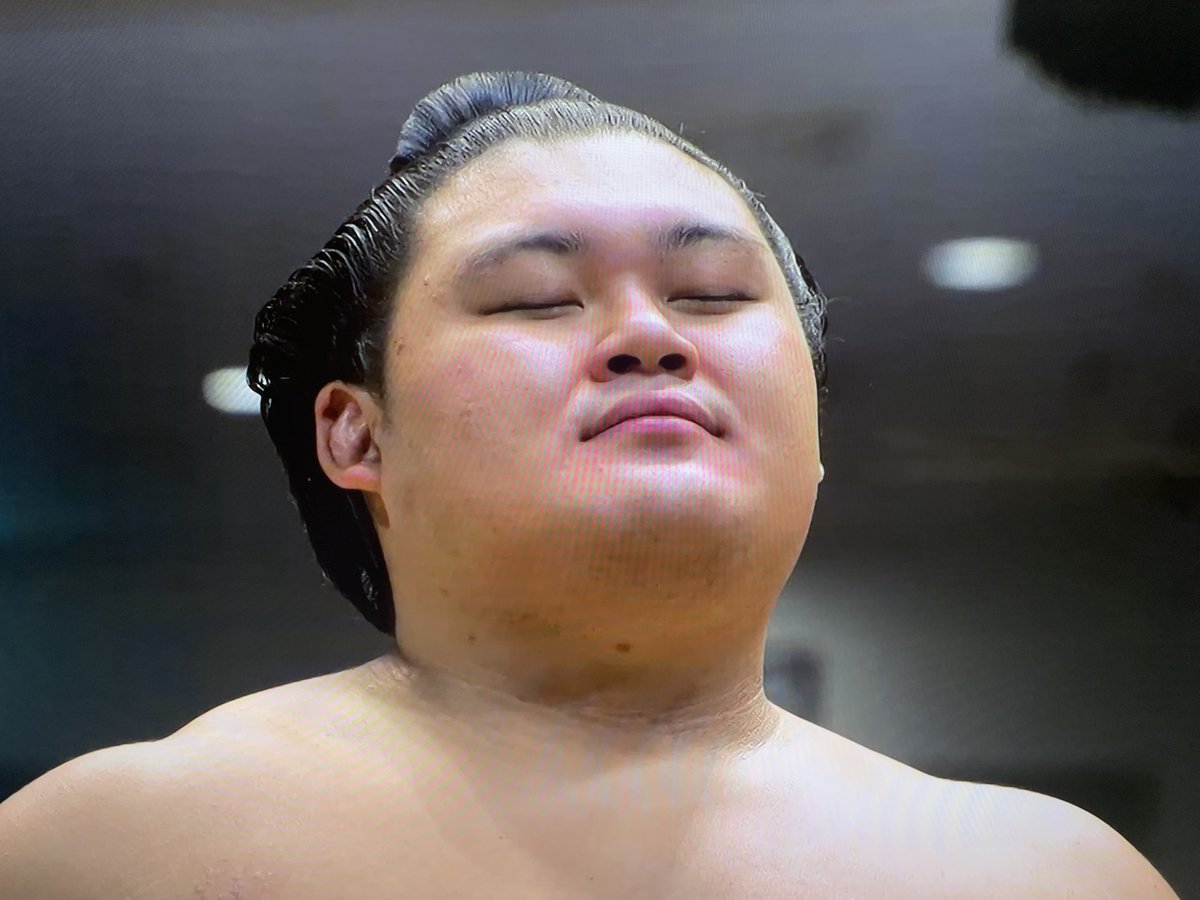 nakanon76225's tweet photo. 良い顔になってきた。脳内で良いイメージができているようです。
敵は己の邪念だけ。
#大の里　#sumo https://t.co/eVMpw8Flm3