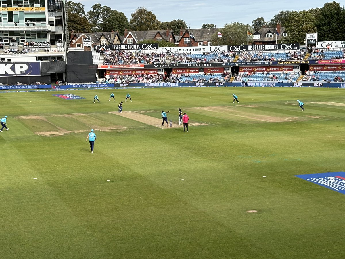 Mossy_aj's tweet photo. Summer weather at the cricket https://t.co/qGrsFs1Owg