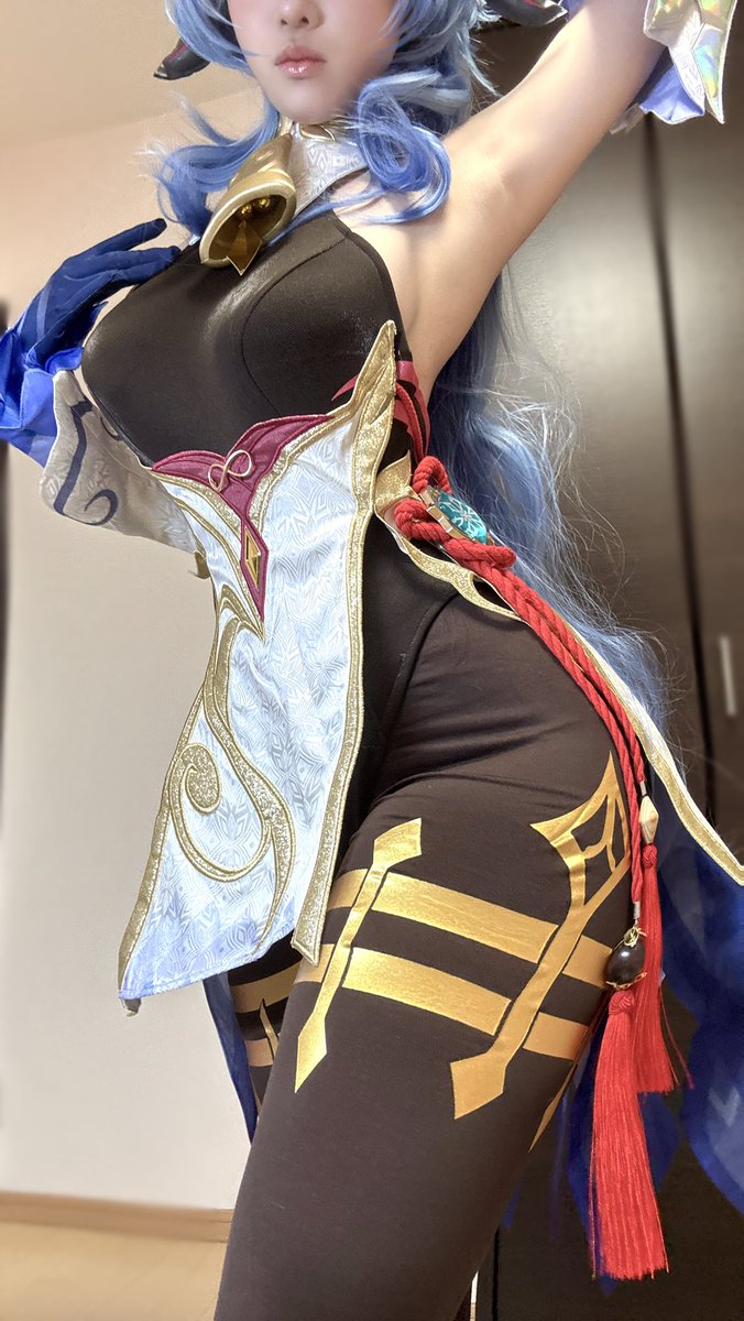 Altius_cos's tweet photo. #シルバーウィークはフォロワーさんが増えるらしい 
ムチムチ過ぎるコスプレイヤーです❄️ https://t.co/QZiPbrdJem