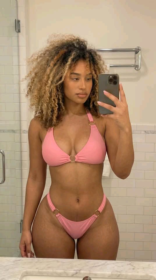 averymorganxx's tweet photo. Come see what I’ve been hiding https://t.co/2Aq1LzE76d