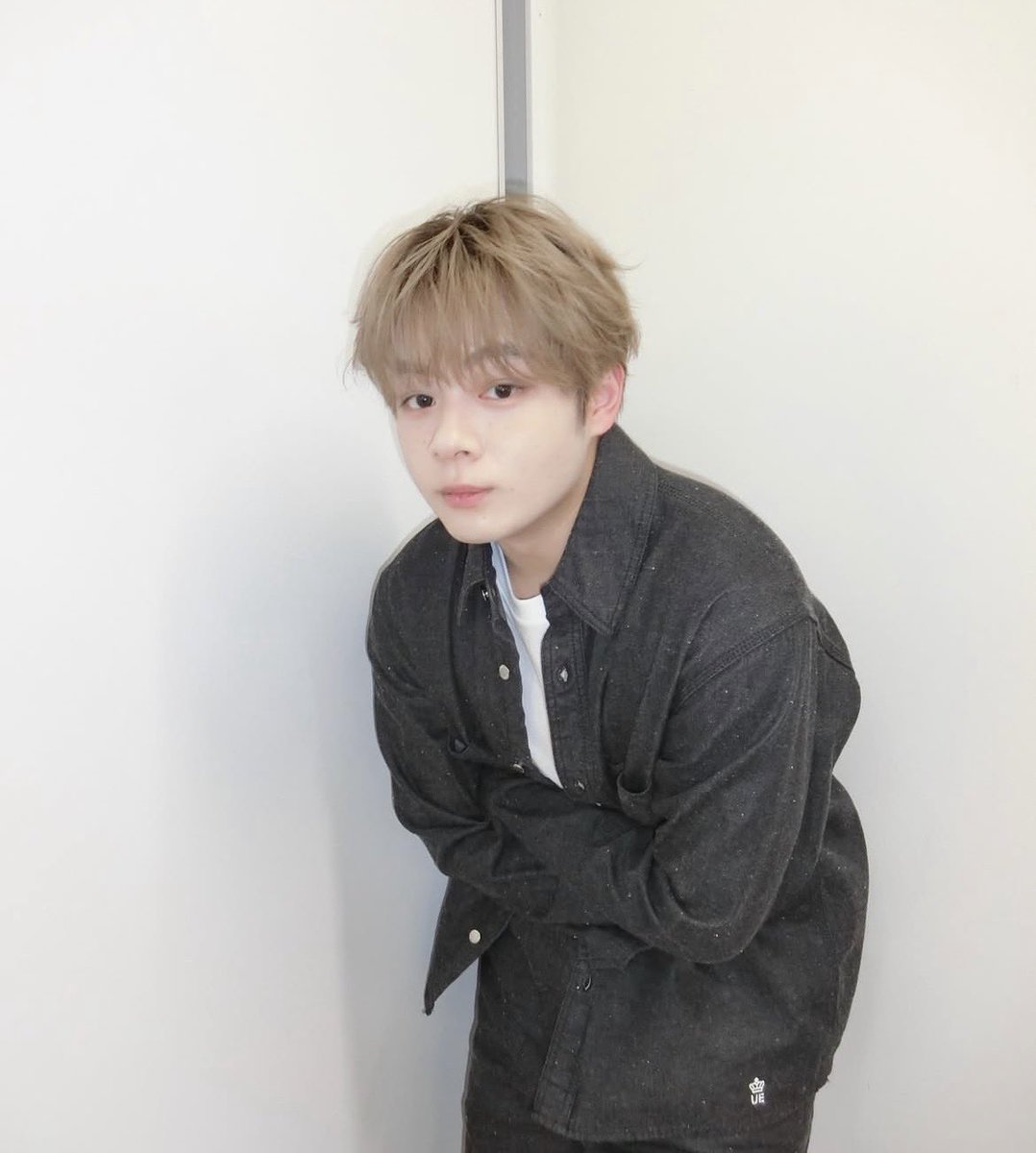 kisuino's tweet photo. 遠近法が、、遠近法が、、 https://t.co/jy1CI5VIl9