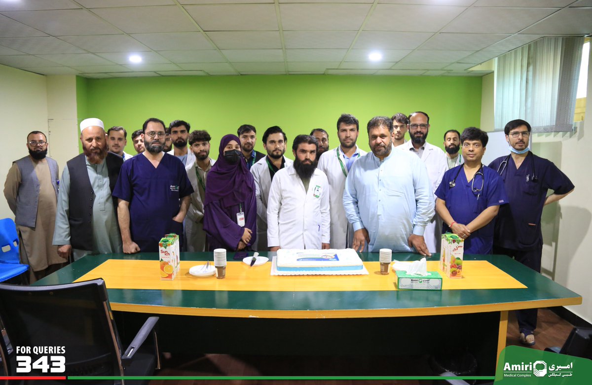 amiri_m_complex's tweet photo. امیری طبی کمپلکس د درمل جوړونکو نړیواله ورځ ولمانځله

امیری طبی کمپلکس روز جهانی دارو سازان را تجلیل نمود

Amiri Medical Complex Celebrates World Pharmacists Day

#pharmacistsday
#worldpaharmacistday
#amirimedicalcomplex https://t.co/QqarShFRTK