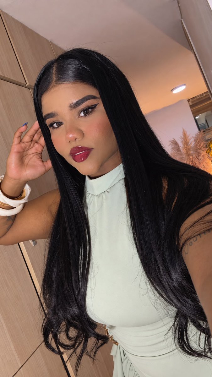 ava_malaikaa's tweet photo. HI GUYS https://t.co/R3HOPYoIG9