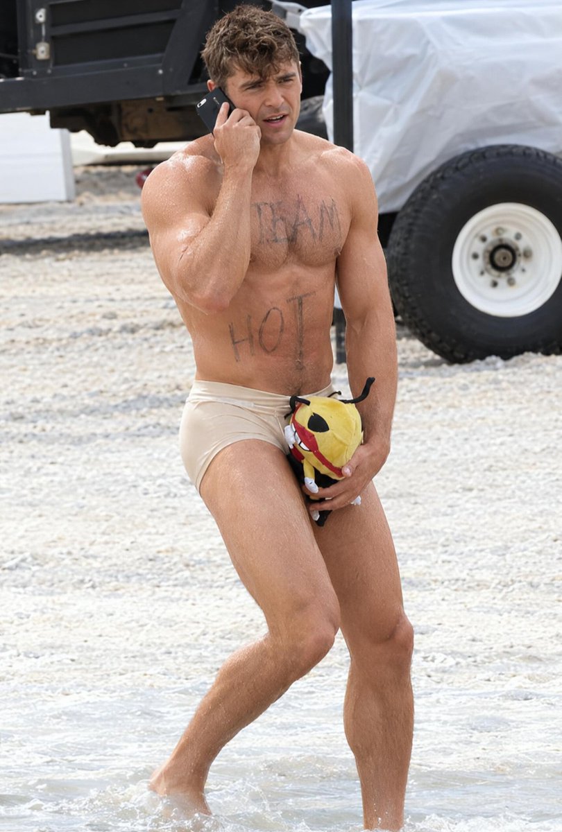 gladyzbabe's tweet photo. Zac Efron shows off his bare chested physique while filming in Tybee Island.... https://t.co/9dZoPfvpby