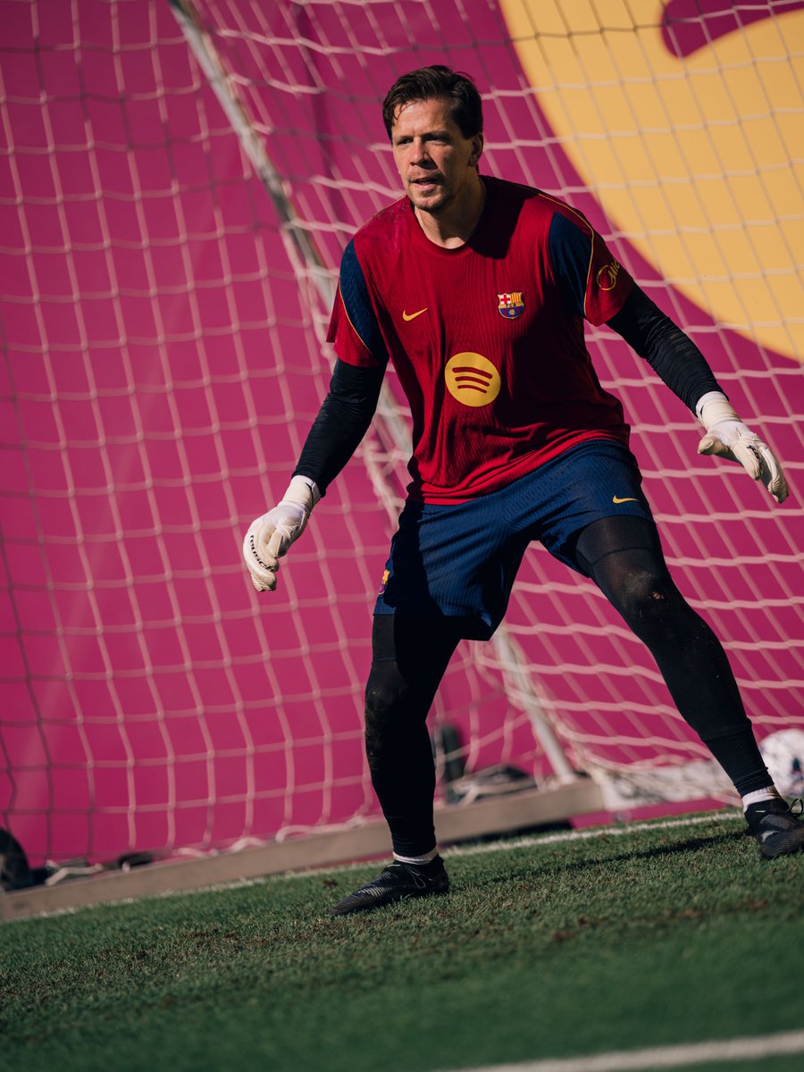 FCBarcelona_cat's tweet photo. Pocs jugadors són tan estimats com en Tek. https://t.co/azO72EOC2m