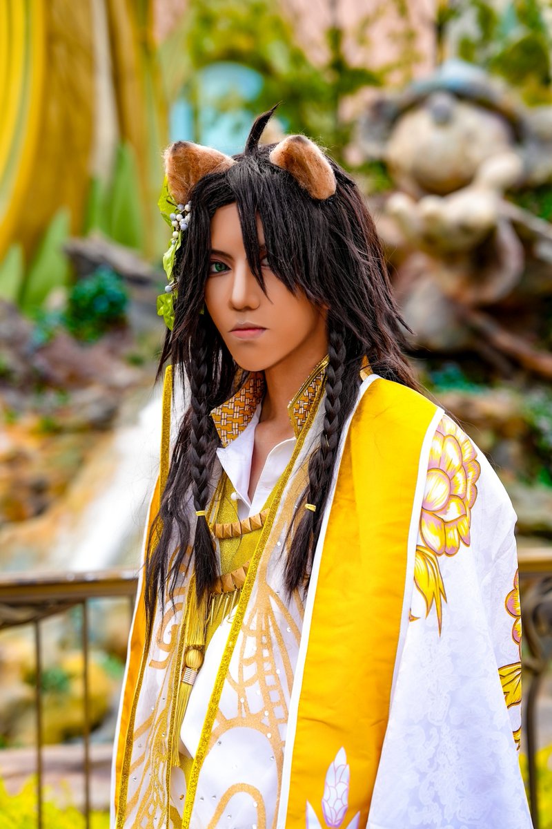shikipotepote39's tweet photo. ガラ🦁おじ ※褐色加工。

p. @migaru_cos
#Dハロ仮装2026  #Dハロツイステ https://t.co/qNfqv4lxzG
