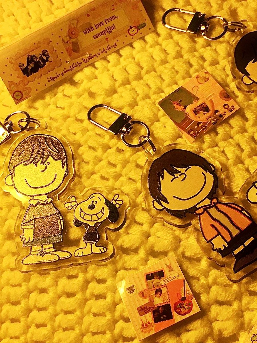 jjajam1z's tweet photo. SEW SEWWWWW CUTEEE 🥹🎀 so grateful i got this little snopi keychain from @esnupijju 🥹🤍 i super love it sm huhu, this literally made my day + yung letter 🥹🩷 (yes po ngayon lang nabuksan kase inalipin sya ng edukasyon 1 😆)
#2jjugether https://t.co/LFMOwtPzCc