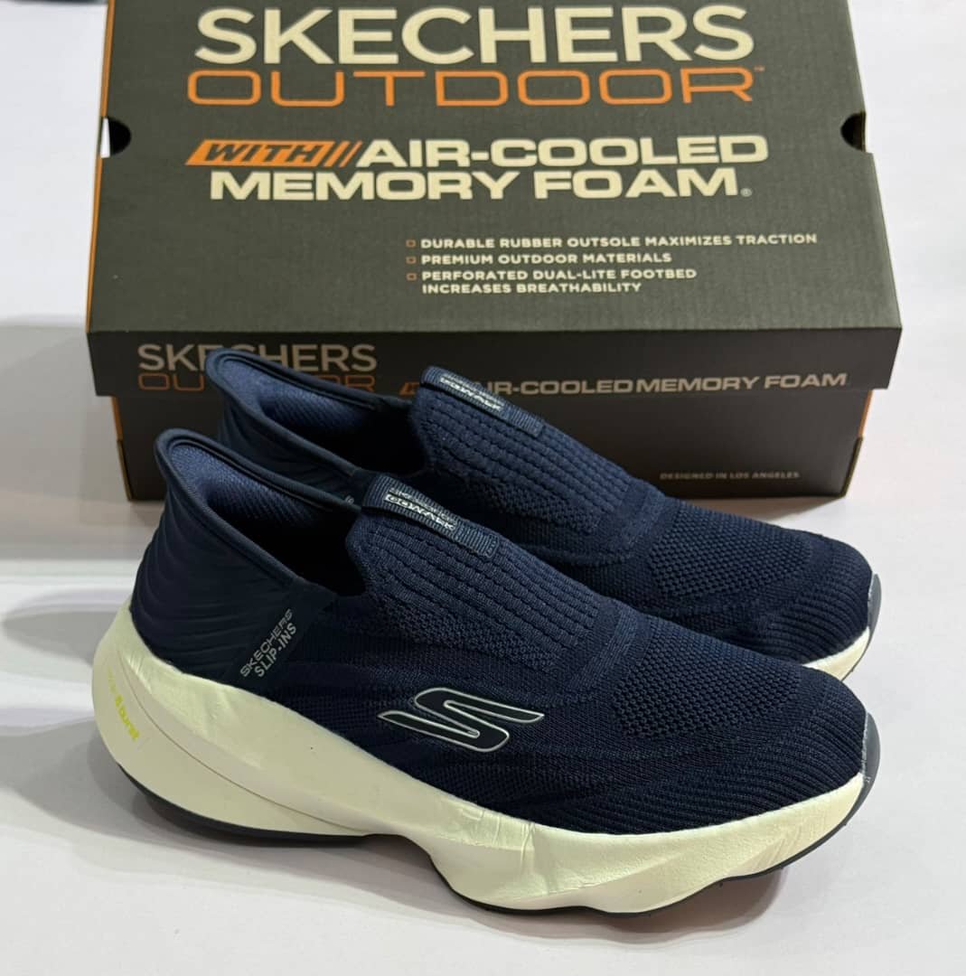 _Syshub's tweet photo. Send a DM or WhatsApp - Message Sys Hub on WhatsApp. https://t.co/SbCw4QhoaV

Size 40-45 

Price: N30,000 

Location - Kaduna 

Delivery Nationwide https://t.co/KBQ78kNVjo