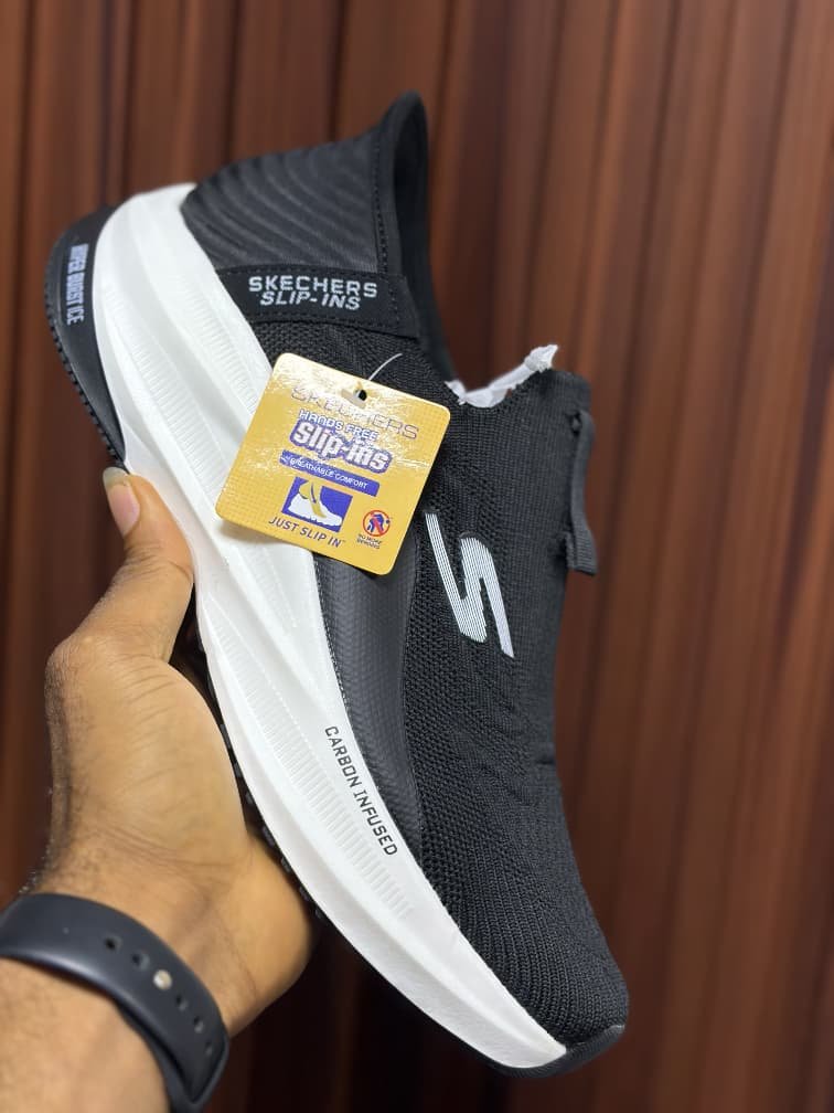 _Syshub's tweet photo. Send a DM or WhatsApp - Message Sys Hub on WhatsApp. https://t.co/SbCw4QhoaV

Size 40-45 

Price: N30,000 

Location - Kaduna 

Delivery Nationwide https://t.co/VUYfC5GLxq