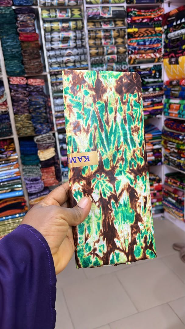 Bheebheeprints's tweet photo. New in ✨ 

Salad design on Polish Kampala 
Quantity: 5 yards 

Price: 5000 NGN https://t.co/6t6nNrzMB2