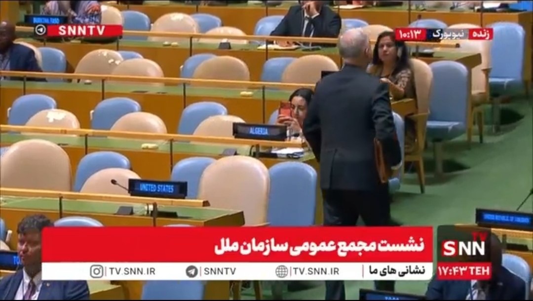 shkib77259644's tweet photo. چه خوب وقتی که حقیقت  گفته شد تابِ ماندن نیاورد
همیشه همین‌طور باشید آقای رئیس‌جمهور بگذارید باطل، صحنه را خالی کند.
#صدای_ایران https://t.co/s8od5FRaxq