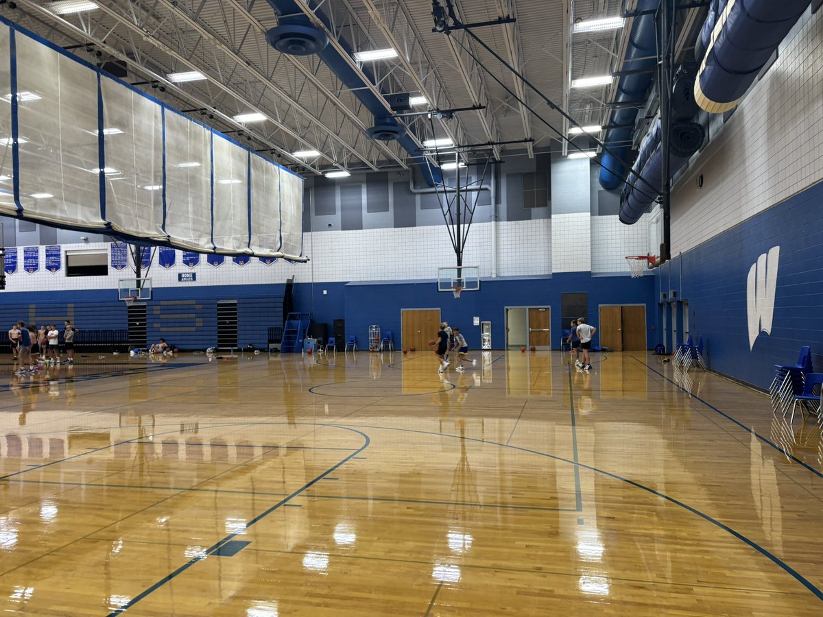 TigerBoysHoops's tweet photo. First week of morning Open Gyms. Great turnouts!  #TheGrindIsReal https://t.co/Yf21mwluXY