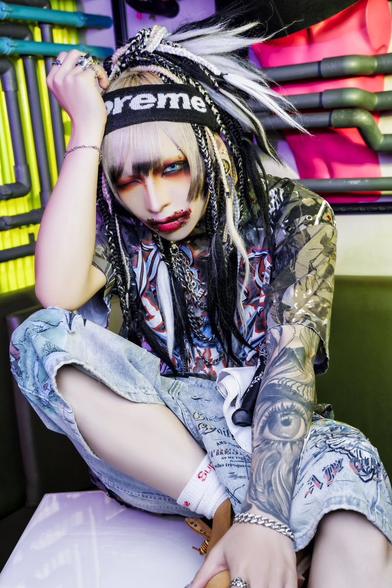 SPKV_Official's tweet photo. ◤◢◤◢ NEW VISUAL ◤◢◤◢

全体
Vo.コウキ a.k.a. KING

2026.11.25 五反田BLAZE https://t.co/JfXpQkeGBG