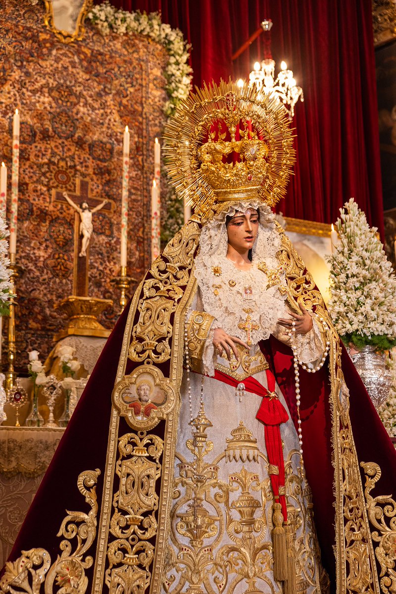 HdadHumildad's tweet photo. ⚜️#MERCED |

𝙏𝙚 𝙞𝙣𝙫𝙤𝙘𝙖𝙢𝙤𝙨 𝙈𝙖𝙙𝙧𝙚 𝙮 𝙎𝙚𝙣̃𝙤𝙧𝙖 𝙙𝙚 𝙡𝙖 𝙈𝙚𝙧𝙘𝙚𝙙, 𝙥𝙤𝙧𝙦𝙪𝙚 𝙩𝙪́ 𝙚𝙧𝙚𝙨 𝙡𝙖 𝙥𝙧𝙞𝙢𝙚𝙧𝙖 𝙡𝙞𝙗𝙚𝙧𝙖𝙙𝙖 𝙥𝙤𝙧 𝘿𝙞𝙤𝙨, 𝙡𝙖 𝙧𝙖𝙙𝙞𝙘𝙖𝙡𝙢𝙚𝙣𝙩𝙚 𝙨𝙖𝙡𝙫𝙖𝙙𝙖 𝙥𝙤𝙧 𝙡𝙖 𝙖𝙘𝙘𝙞𝙤́𝙣 𝙮 𝙚𝙡 𝙥𝙤𝙙𝙚𝙧 𝙙𝙚𝙡 𝙎𝙚𝙣̃𝙤𝙧.

Culmina la jornada matutina de besamanos a Nuestra Madre y Señora de la Merced.

La veneración continuará esta tarde, en horario de apertura de la Parroquia, de 18:00 horas hasta el inicio de la Solemne Eucaristía y Función Religiosa, que dará comienzo a las 20:00 horas, en honor de su Gloriosa Festividad.

📸 @LMFotosCofrades 
⛪️ @Pvictoriamalaga 

#CofradíasMLG
