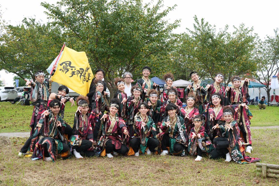 ht13_08's tweet photo. かみす舞っちゃげ祭りに、鳳翔乱舞様へスポットで初参加させていただきました！

スポットとして初めての審査。進出は叶いませんでしたが、とても充実した2日間でした🔥

迎え入れてくださった皆様、本当にありがとうございました！

これからも色々なチームで踊り、交流を深めていけたら嬉しいです！ https://t.co/yMiO8P3Uwj