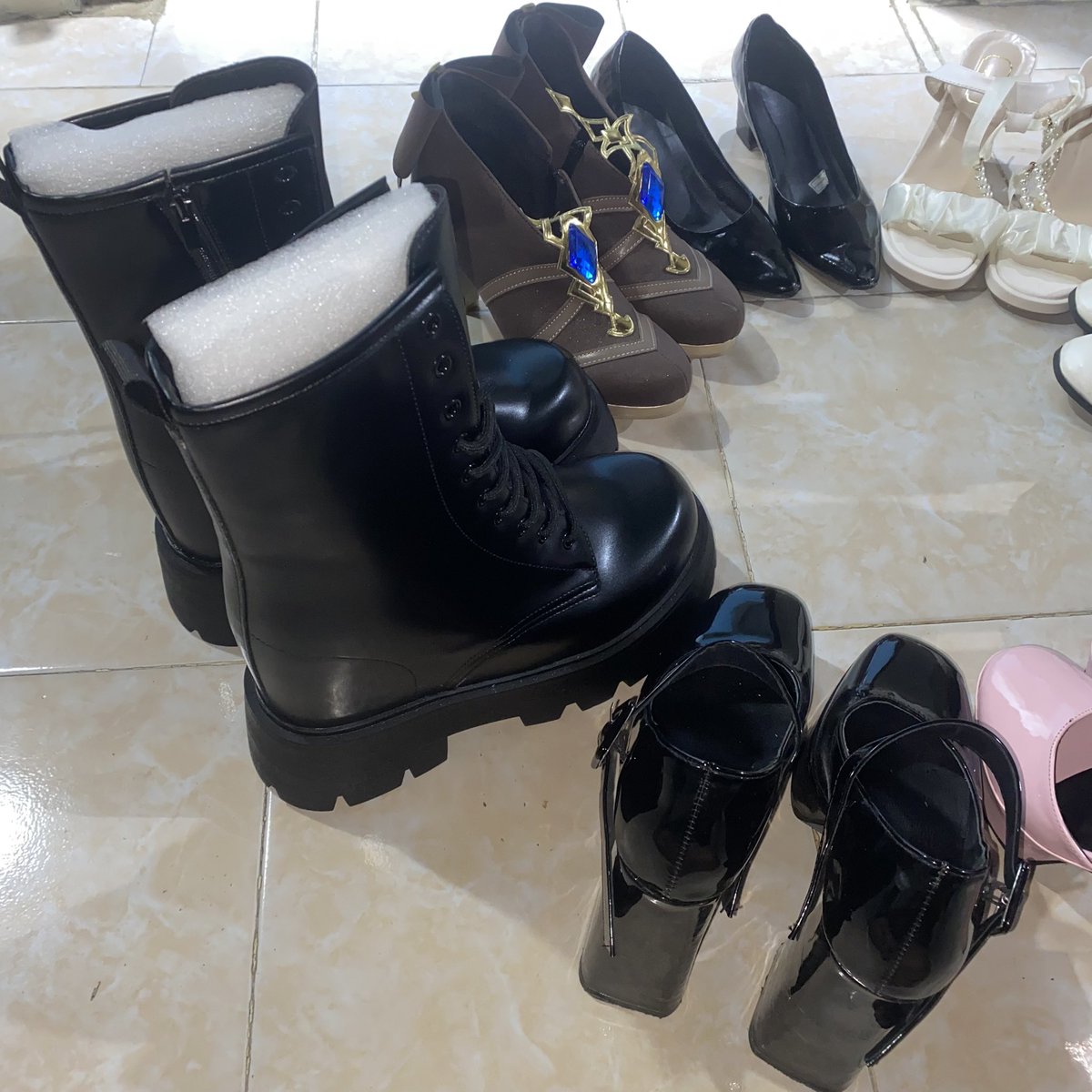 secacc130's tweet photo. RENT / SEWA SEPATU KONSER &amp; COSPLAY

dom jogja / yogyakarta, dm utk detailnya yaapp https://t.co/qv6AAAU4xX