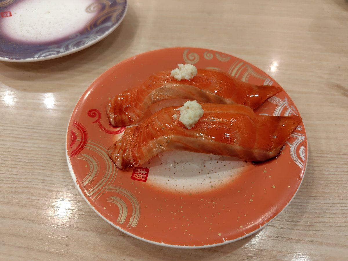 chatokun's tweet photo. 久しぶりに食べた寿司はおいしかった https://t.co/dbv4ILAsNe
