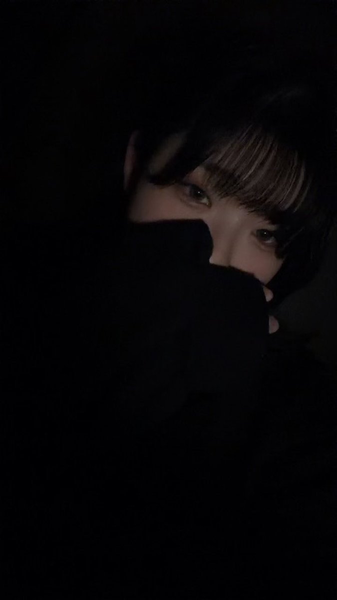 ria7xvs's tweet photo. 愛してくれないんじゃなくて自分が愛してあげられない。
#一途 #自撮り界隈 #雰囲気 https://t.co/9yasjHHNan