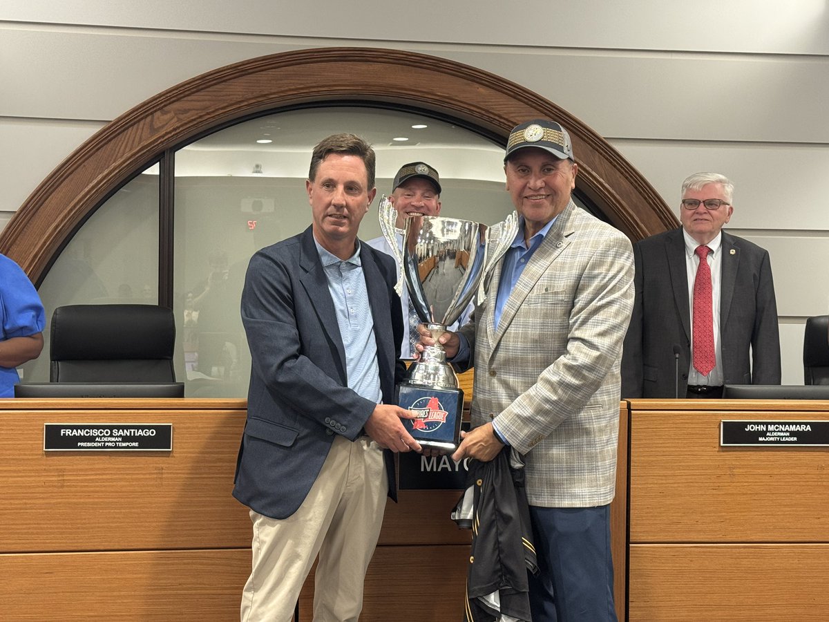 NewBritainBees's tweet photo. Special thanks to the City of New Britain for having us last night to honor the 2026 Futures League Champion Bees at their Common Council meeting!
#GoBees | @CoNBCT https://t.co/oGdkDWaVXs