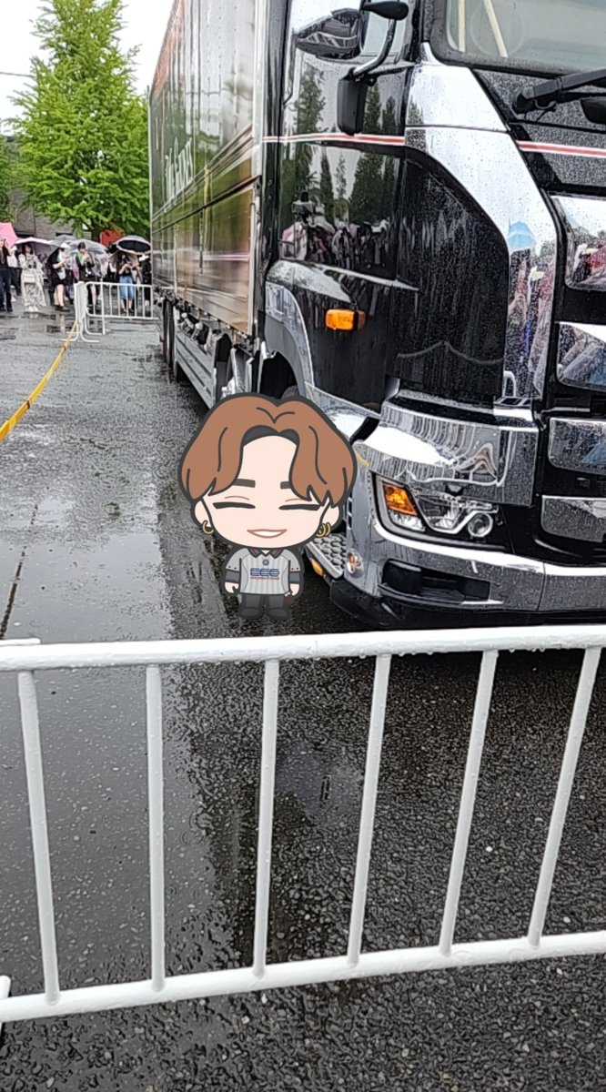 kj_8__st's tweet photo. にっこりしてるじゅりぬ、とっても可愛いので見て https://t.co/lbnslz8MFA