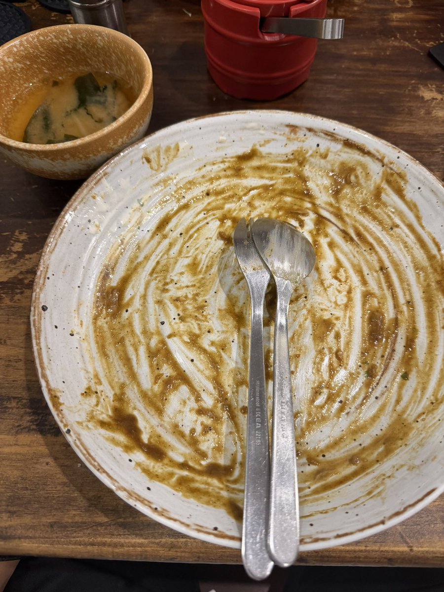 alan_pasawee's tweet photo. ถ่ายก่อนกินไม่ทัน แต่ถ้าเป็นแฟนกัน ได้มั้ย https://t.co/0x5GQ4vMEf