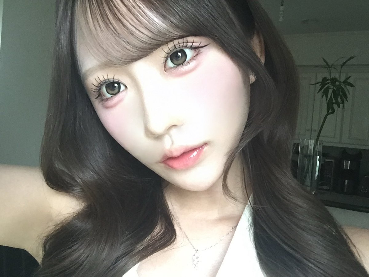 7avichan's tweet photo. まつ毛だけは誰よりも綺麗な自信ある https://t.co/651de4WPYy